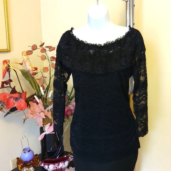 NWT Simon Chang Women’s Black Lace Ruffle Scoop Neck Blouse Top 3/4 Sleeve - Picture 7 of 11